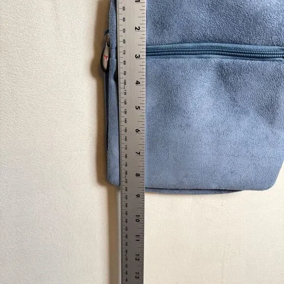 Travelon Light Blue Faux Suede Sling Bag Crossbody Organizer 2006 Adjustable - Picture 14 of 14